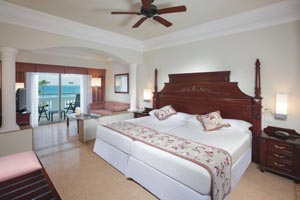Sea View Junior Suites at the Hotel Riu Palace Las Americas